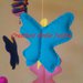 Giostrina per bambini con sole e farfalle in pannolenci fatto a mano