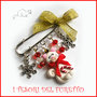 Spilla Natale " Gattino bianco e rosso e fiocchi di neve " in" fimo cernit Accessori idea regalo Bambina ragazza borse cappotti