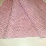 Copertina rosa in pura lana per culla o carrozzina all'uncinetto