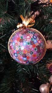 Addobbi natalizi pallina di Natale con murrine multicolore idee regalo natale