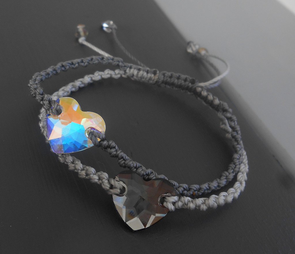 Bracciale a forma di cuore rosso in macramè per donna / Ciondolo a forma di cuore regolabile contro il malocchio / Cuore blu, verde e giallo / Bracciale dell'amicizia / Bracciale intrecciato - Italia