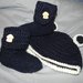 Stivaletti e cappellino bebè blu e panna    lana stile Ugg da 1 a 4 mesi