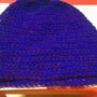 CAPPELLINO BERRETTA DI LANA VIOLA E BLU ALL' UNCINETTO