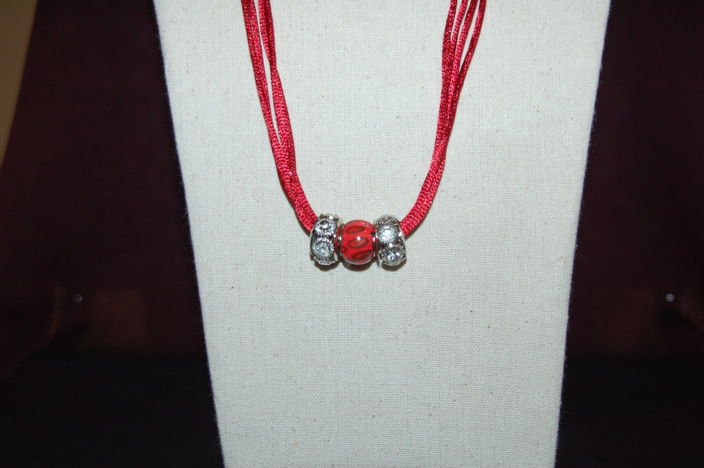parure: collana rossa all'uncinetto con perline - Donna - Accessori