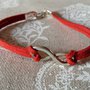 Bracciale cordino Alcantara rosso con simbolo infinito