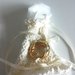 Decorazione per matrimonio o allestimento vetrina vestito da sposa ad uncinetto anche bomboniera porta confetti