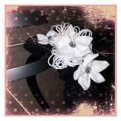 Cerchietto nero a fiori bianchi