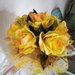 bouquet di rose gialle in carta crespa e pizzo 