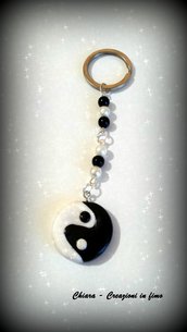 Portachiavi in fimo handmade Yin Yang nero bianco portafortuna idea regalo 