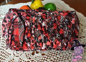 Pochette in fettuccia rossa, nera e bianca