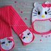 cappellino a uncinetto e sciarpa da bambina ispirato a Hello Kitty Coordinato 