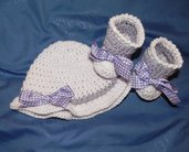 Cappellino e scarpette bambina lilla e viola Da  1 a 4 mesi circa