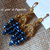 Orecchini pendenti dorati fatti a mano con cristalli blu, idea regalo.