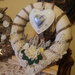 Girlanda  realizaata a mano in tela di yuta e fiori in pasta di mais