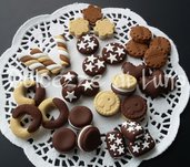 (cod. 101 )lotto stock 30 biscotti in fimo fatti a mano per decorare cornici,scatole,portafoto
