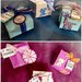 Bomboniera nascita/ battesimo/ compleanno con fiore, fiocco e tag personalizzato
