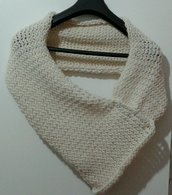 Scarf sciarpa coprispalle fatta a mano con bottoni lana alpaca bianca