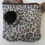 Pochette animalier con pon pon