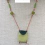 Collana rame con placca verde e inserti in vetro