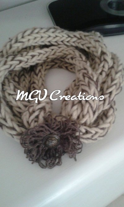 SCIARPA COLORE CREMA E TORTORA SCIARPA COLORE CREMA E TORTORA
