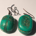orecchini pendenti a scarebeo, scarabei verdi, stile antico egitto, idea regalo portafortuna, finta pietra dura tipo giada