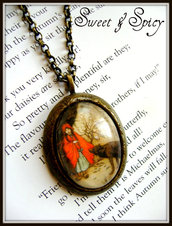 LITTLE RED RIDING HOOD RESIN CAMEO NECKLACE-COLLANA CAPPUCCETTO ROSSO IN RESINA