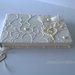 Guest book in carta di riso avorio  con cuori a rilievo e perline come decorazione