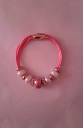 Braccialetto rosa intenso con perle, nichel free
