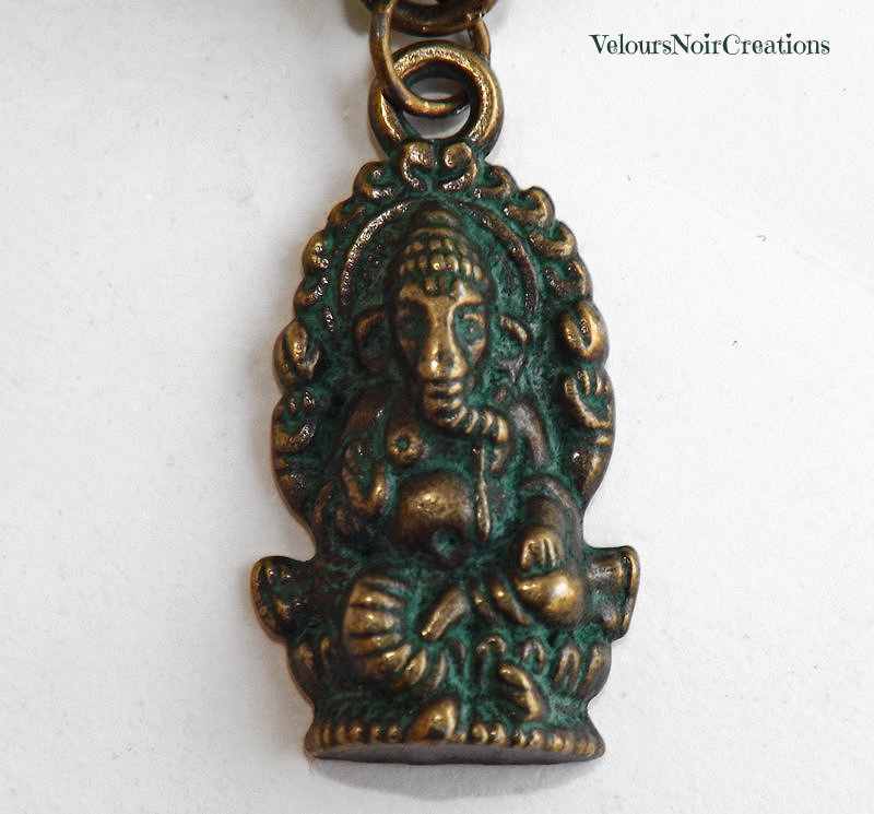 Ciondoli a forma di mano di Dio Hamsa color argento, 22 mm x 15