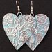 orecchini pendenti in alluminio a cuore azzurri fatti a mano