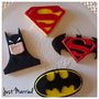 Biscotti decorati misti a tema Batman vs Superman