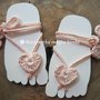 Sandali piedi nudi baby - cuoricino all'uncinetto - decorazione piede bambina - idea regalo!