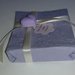 Bomboniera battesimo sacchetto in carta cotone color lavanda con gessetto profumato