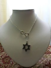collana corta con stella ebraica nera e simbolo infinito fatta a mano