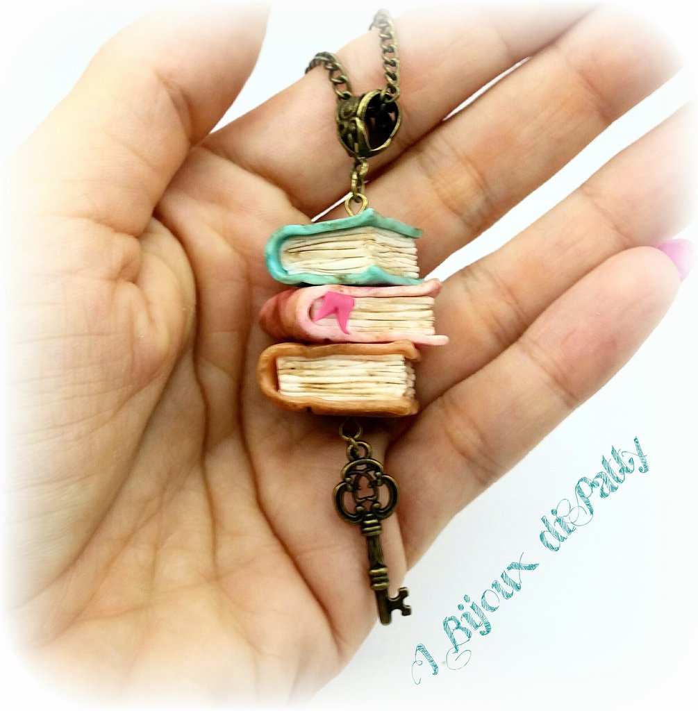 Collana con libro in argento sterling: regalo per amanti dei libri