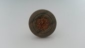 Anello con bottone in legno e semi di lino