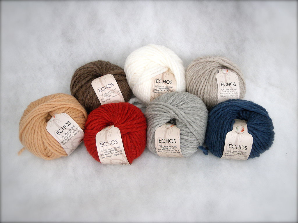 Cuffia, berretto, cappellino neonata in pura lana e alpaca con fioc