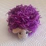 Pecorella viola amigurumi fatta a mano all'uncinetto