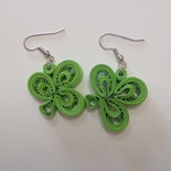 Icona Luminosa Al Neon Del Trifoglio Verde Su Sfondo Scuro Simbolo Del Giorno Di San Patrizio E - Foto 8