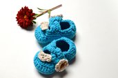 Sandalini per neonata con fiorellino