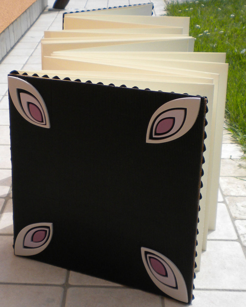 Album Portafoto A Fisarmonica Per Neonati Karakal Walther ML-114 - Beige, Per 13 Foto 10x15 Cm, Con Riquadro Personalizzabile E Chiusura Con Fiocco