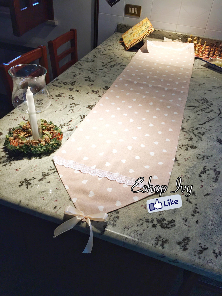 Runner Tavola Cucina Set Copriforno E Centrotavola Russo Tessuti - Cuore Merletto Ricamato Beige Per Arredamento Runner Tavolo Merletto - copertina
