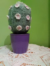 Cactus amigurumi,pianta uncinetto lana verde con fiorellini bianchi