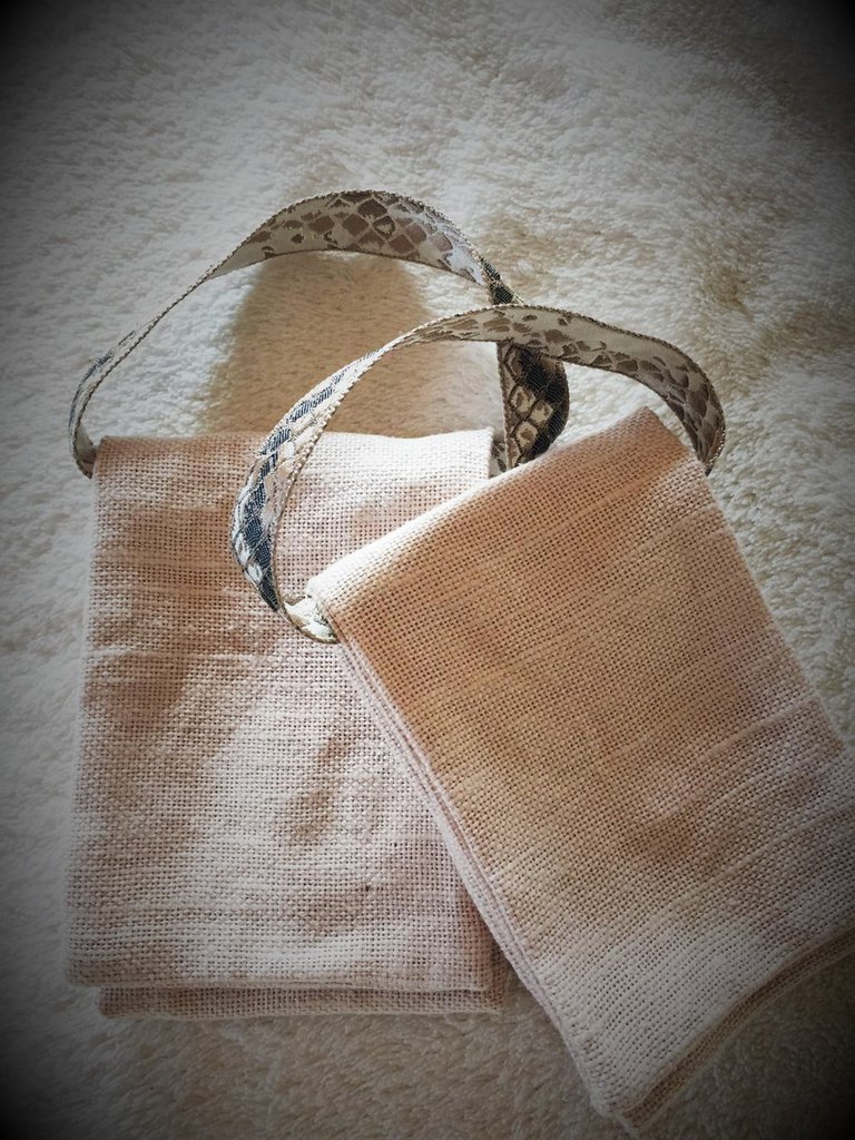 Set 4 Orecchini In Acciaio Con Zirconi - Nichel Free E Anallergici - Foto 6