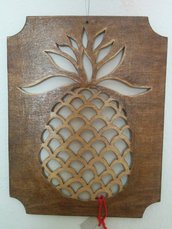 Ananas da muro in legno, tecnica del traforo