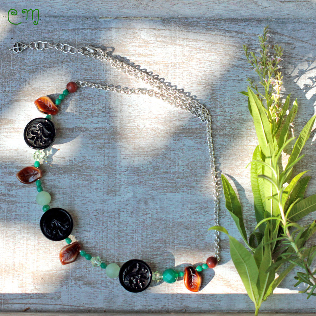 Collana Boho chic, semirigida, in argento con cristalli verdi - Gio