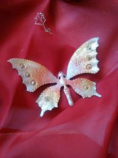 farfalla decorata a mano