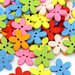10 bottoni colorati in legno a forma di fiore
