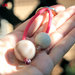 Portachiavi pop - rosso con perle beige