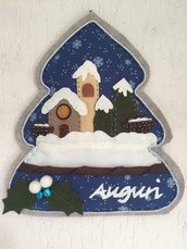 Natale - Albero decorato con paesaggio innevato e scritta Auguri